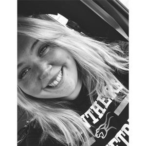 Meet your Posher, Abby